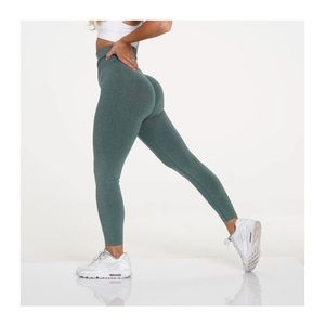 NVGTN NV seamless leggings in forest green size extra small worn once!